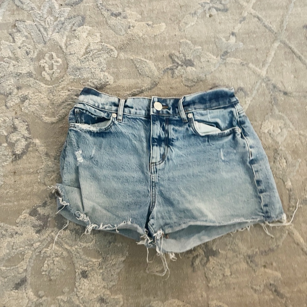 Loft‎ distressed shorts 24 petite